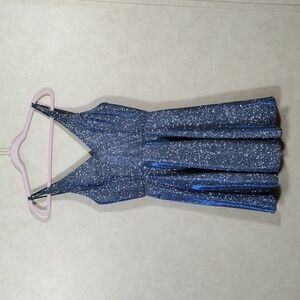 01128 Xscape blue and silver lame sparkle party dress 8